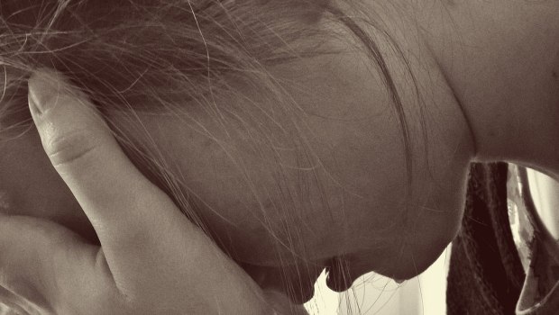 Θεσσαλονίκη: Ένοχη κρίθηκε από το δικαστήριο η μητέρα που κούρεψε την κόρη της πάνω σε καυγά