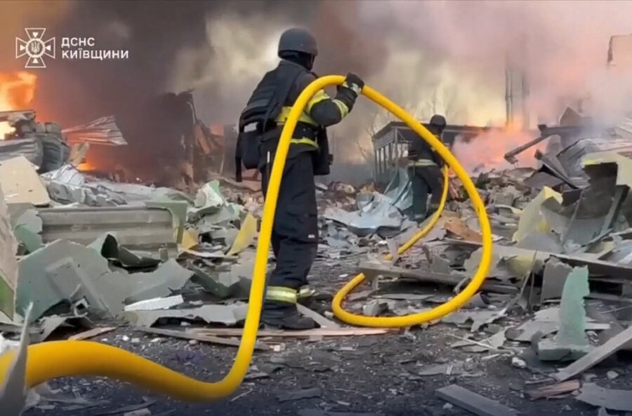 Πέντε νεκροί στο Κίεβο από νέες ρωσικές επιθέσεις με πυραύλους και drones