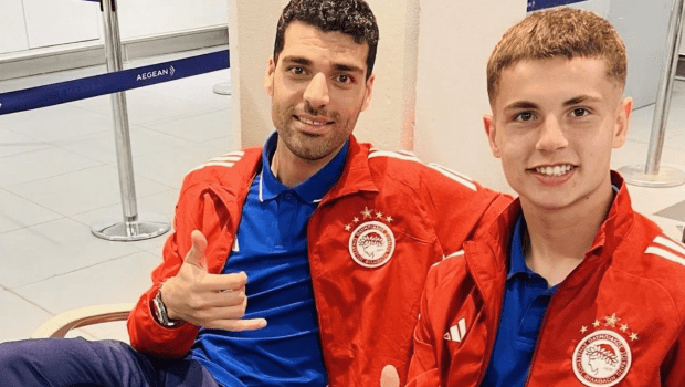 Ταρέμι και Μουζακίτης σε κοινή φωτογραφία: «Στιγμές σαν και αυτή μας θυμίζουν γιατί αγαπάμε το ποδόσφαιρο»