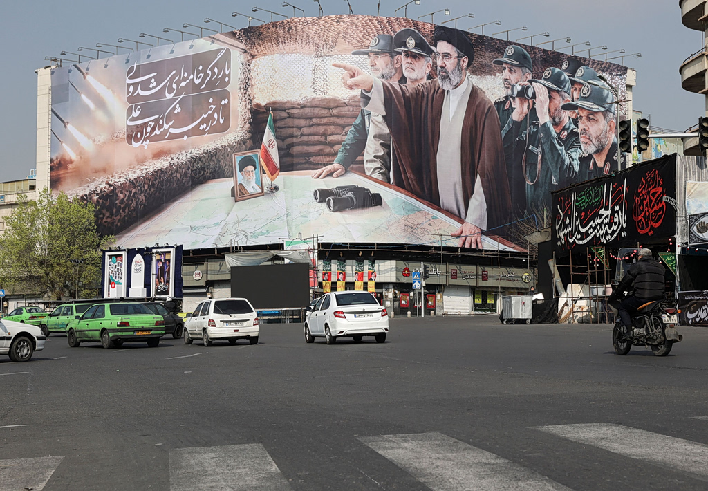 Daily Mail: Ο Μοτζτάμπα Χαμενεΐ στην Ρωσία για νοσηλεία σύμφωνα με τα ΜΜΕ του Κουβέιτ