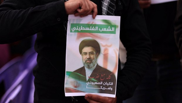 Νέες φήμες για την υγεία του Μοτζτάμπα Χαμενεΐ – «Βρίσκεται στη Μόσχα για να υποβληθεί σε χειρουργείο»