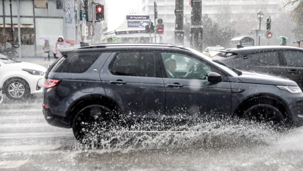 Καιρός: Βροχές, καταιγίδες, χιόνια και πτώση της θερμοκρασίας τη νέα εβδομάδα