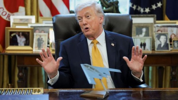 Ο Τραμπ εκτιμά ότι θα καθυστερήσει «περίπου ένα μήνα» το ταξίδι του στην Κίνα