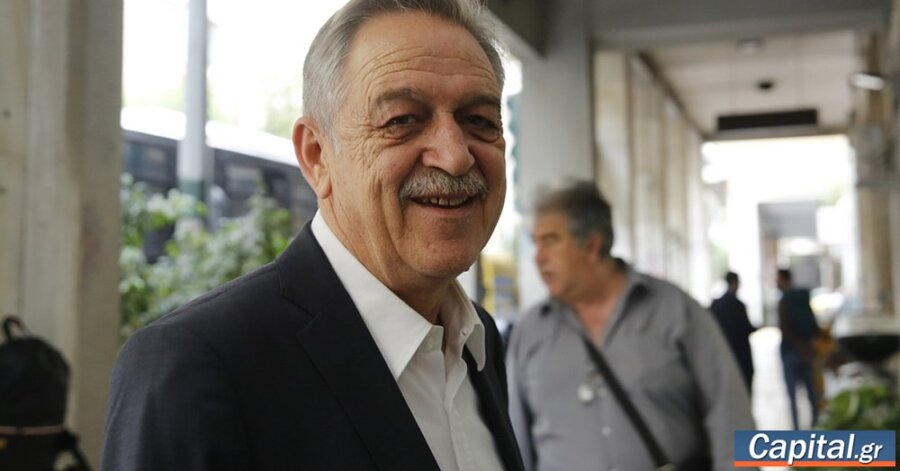 Προτείνει τον Πάρι Κουκουλόπουλο για τη θέση του...