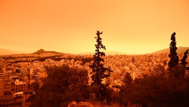 Έρχεται αφρικανική σκόνη από τη Λιβύη και την Αίγυπτο - Πού θα πέσουν λασποβροχές