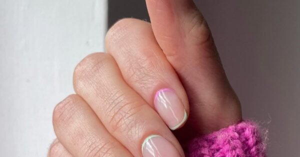 «Baby French»: Οι συνδυασμοί που θα δώσουν μία ανοιξιάτικη διάθεση στο μανικιούρ σας