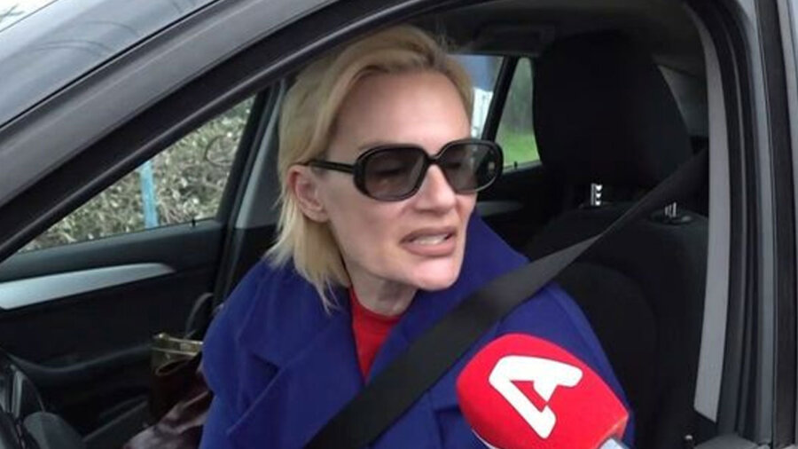 Η Έλενα Χριστοπούλου ξεκαθαρίζει: «Είμαι μάνατζερ, όχι booker»