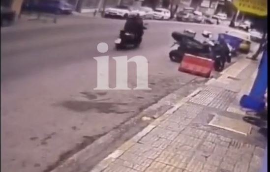 Η στιγμή της καταδίωξης του τράπερ που συνελήφθη στα Πατήσια [βίντεο]