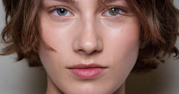 Ενυδάτωση προσώπου: Η σειρά περιποίησης που μας βοήθησε να διαχωρίσουμε τους μύθους από τις αλήθειες