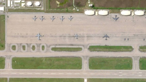 Τι λένε οι αναλυτές για την επίθεση του Ιράν στη βάση Ντιέγκο Γκαρσία