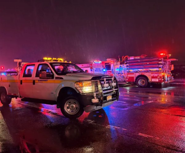 Αεροσκάφος της Air Canada συγκρούστηκε με όχημα στο αεροδρόμιο Λα Γκουάρντια - Αναφορές για τραυματίες