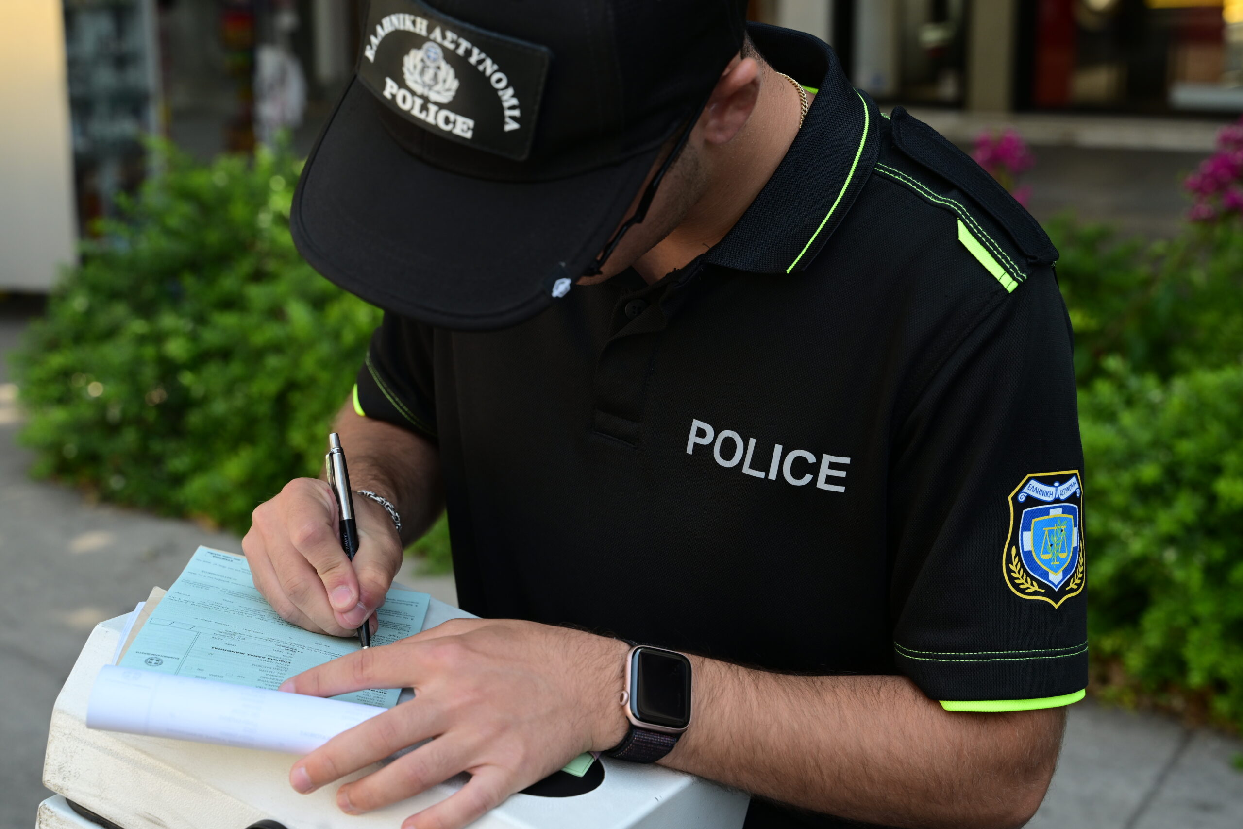 [378941] ΕΛΕΓΧΟΙ ΑΠΟ ΤΗΝ ΤΡΟΧΑΙΑ ΓΙΑ ΤΗΝ ΜΗ ΧΡΗΣΗ ΚΡΑΝΟΥΣ    (ΤΑΤΙΑΝΑ ΜΠΟΛΑΡΗ/EUROKINISSI)