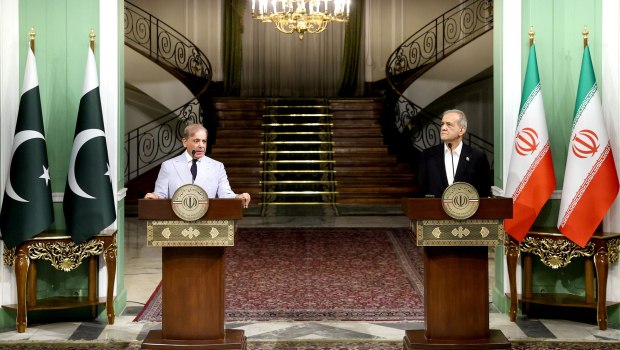 Ιράν: Ο πρόεδρος Πεζεσκιάν μίλησε με τον πρωθυπουργό του Πακιστάν που επιδιώκει ειρηνευτικό ρόλο