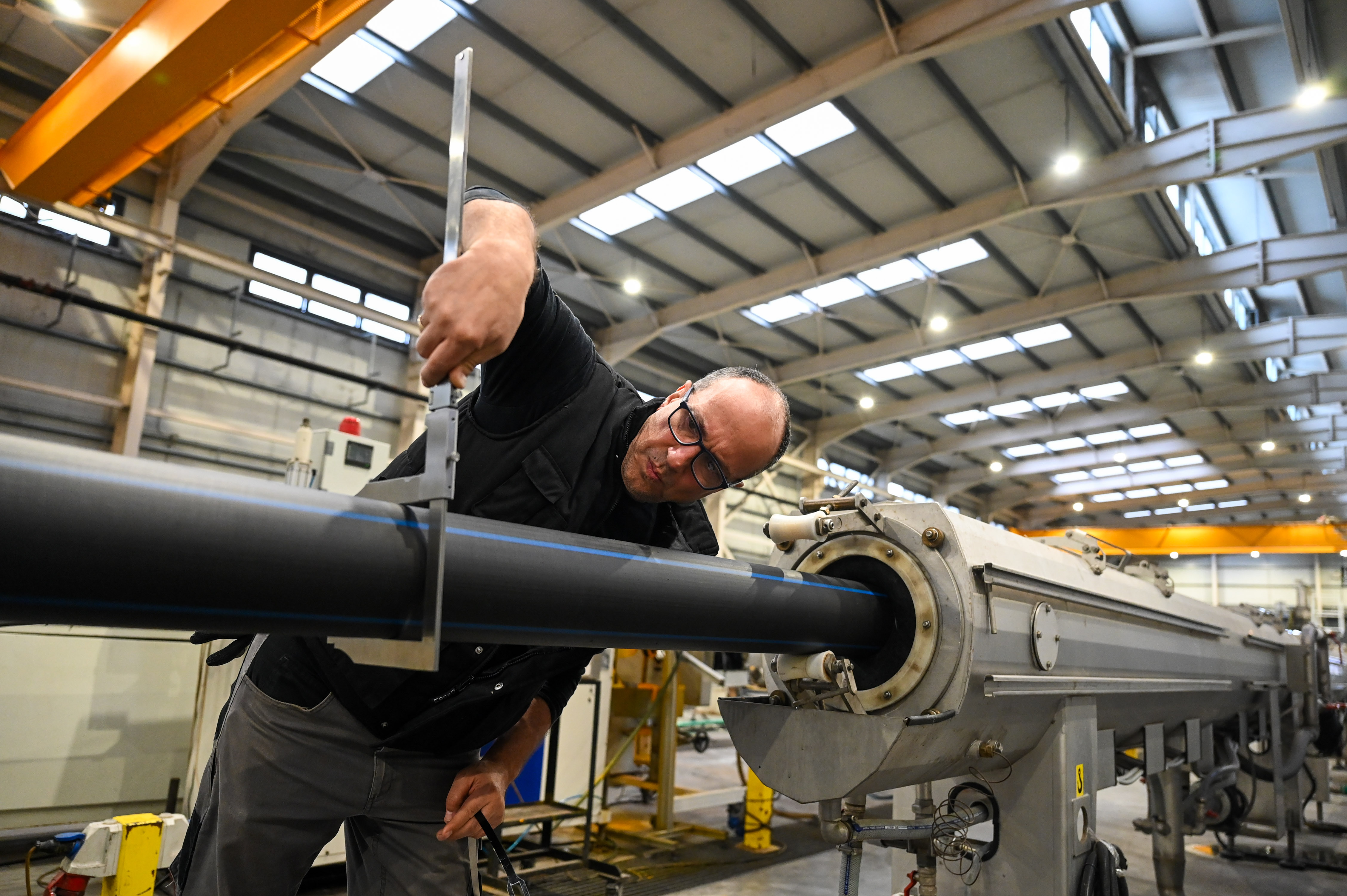 ΔΥΠΑ - ΕΤΒΑ ΒΙΠΕ: Κατάρτιση για 25.000 ανέργους σε σύνδεση στις ανάγκες της βιομηχανίας - Οικονομικός Ταχυδρόμος