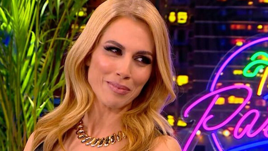 Ντορέττα Παπαδημητρίου: Απαντάει για την σχέση της με τον Γιώργο Γεροντιδάκη - Θα έπαιζε σε ταινία με τον Brad Pitt;