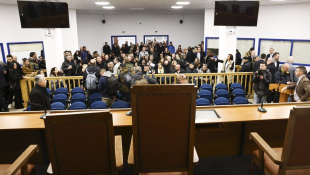 Τέμπη: «Συνειδητό σχεδιασμό αποκλεισμού», καταγγέλλουν οι συγγενείς των θυμάτων - «Η κυβέρνηση συνεχίζει τον εμπαιγμό»