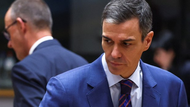 Ο Σάντσεθ προειδοποιεί: «Ο πόλεμος στο Ιράν θα έχει πολύ χειρότερες συνέπειες από αυτόν στο Ιράκ το 2003»