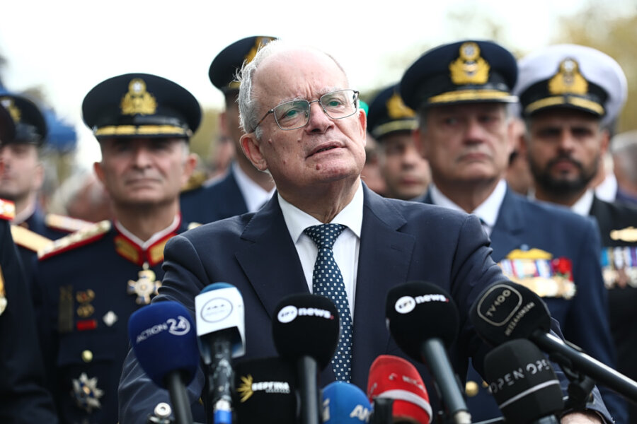 Οι επικές γκάφες του Κώστα Τασούλα σε δημόσια μετάδοση – «Να το πω από την αρχή;» και οι πρόγονοί μας το… 1981