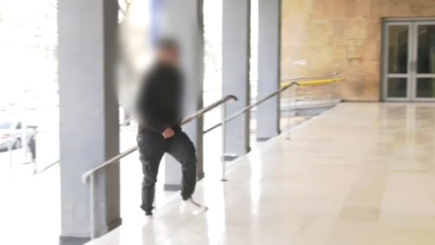 «Δεν καταλάβαμε ότι τον μαχαίρωσε» - Πώς περιγράφει τη δολοφονία του Κλεομένη ο 19χρονος που ήταν μαζί του