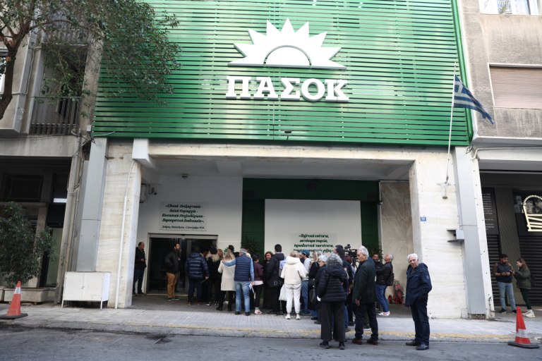 ΠΑΣΟΚ: Η κυβερνητική πολιτική για την ακρίβεια πλήττει την αγορά