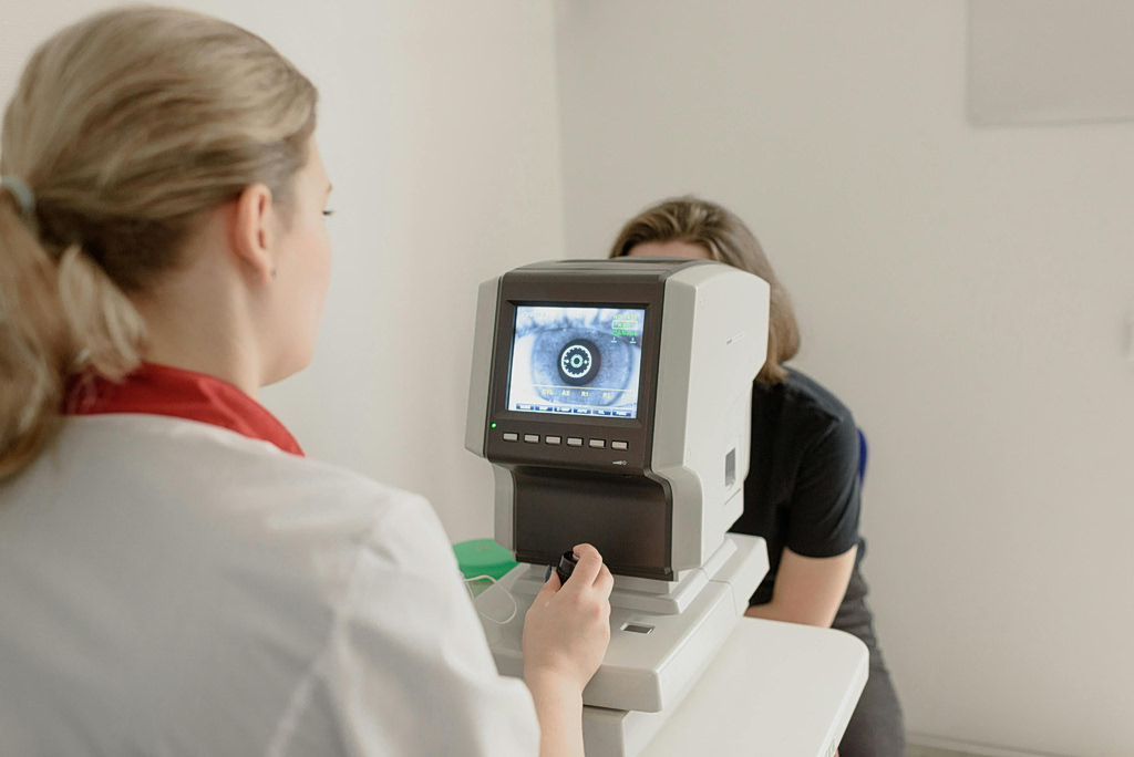 Αυτοάνοσα και μάτια: Τα ύπουλα σημάδια που μπορεί να απειλήσουν την όρασή σας