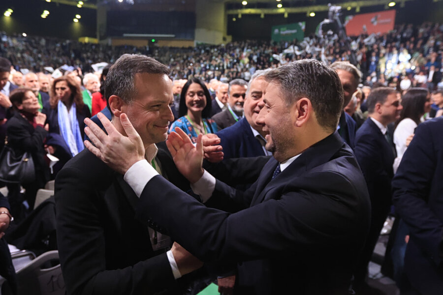 Συνέδριο του ΠΑΣΟΚ: Η ομιλία του Νίκου Ανδρουλάκη – Ποιοι είναι παρόντες (vid,pics)