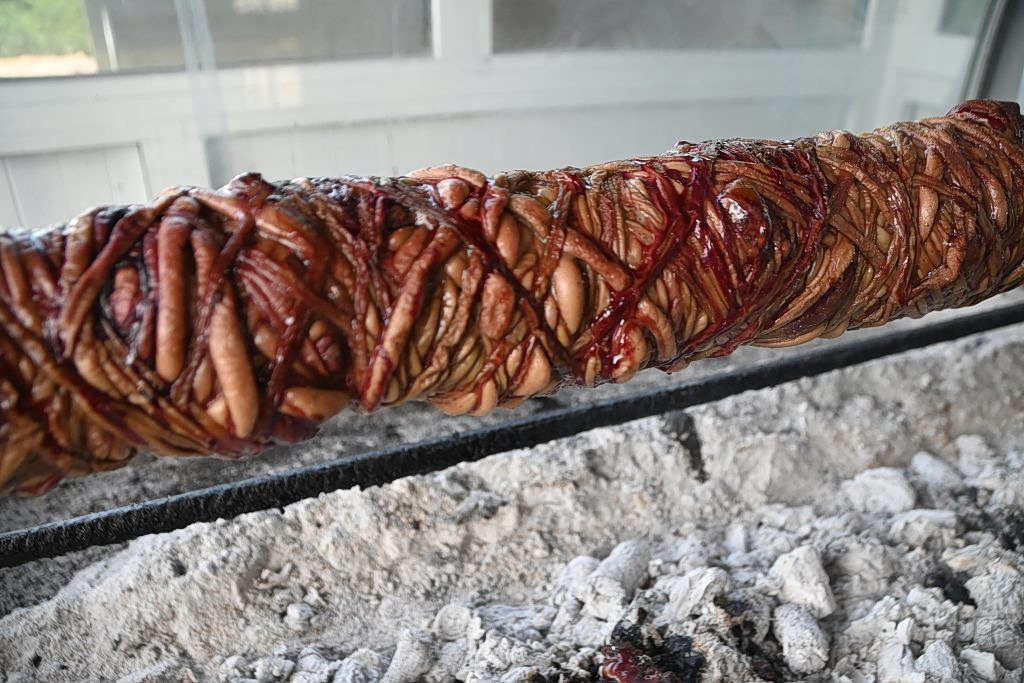 Πάσχα με έντομα ή κοκορέτσι