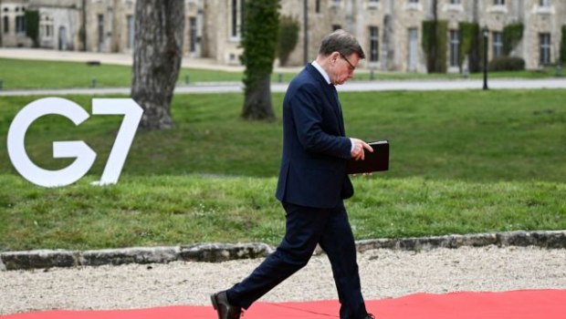 Ιράν: Εκκληση για «σοβαρές» διαπραγματεύσεις με τις ΗΠΑ απευθύνει ο Βάντεφουλ