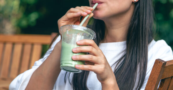 «Αντιφλεγμονώδη ροφήματα»: Το wellness trend που υπόσχεται ισορροπία από μέσα προς τα έξω