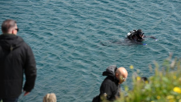 Τραγικός επίλογος στα Λιμανάκια Βουλιαγμένης - Ανασύρθηκε η σορός του 34χρονου δύτη