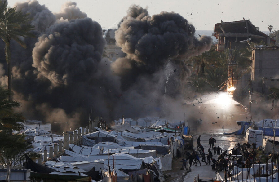 Παλαιστίνιοι σε απόγνωση: Η μάχη για επιβίωση στη Γάζα όσο τα βλέμματα του πλανήτη είναι στραμμένα στο Ιράν