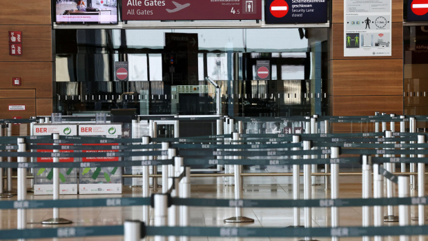 Ο πόλεμος καθηλώνει τα αεροπλάνα - Αλλαγές και ακυρώσεις στις διεθνείς πτήσεις