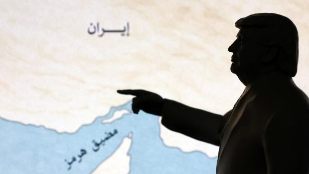 Έτοιμοι να πατήσουν το έδαφος του Ιράν: Μπορούν οι ΗΠΑ να ανοίξουν με τη βία το Στενό του Ορμούζ;