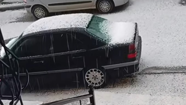 Κακοκαιρία Erminio: Σφοδρή χαλαζόπτωση στον Πολύγυρο Χαλκιδικής, ισχυροί άνεμοι και βροχές