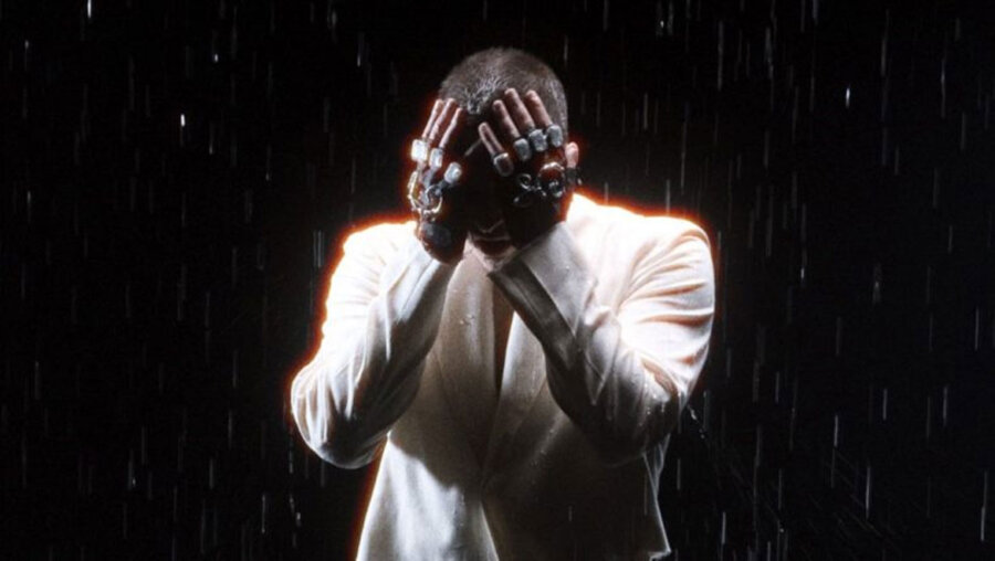 Good job Nicky: Το επίσημο music video του «Dark side of the moon» είναι εδώ!