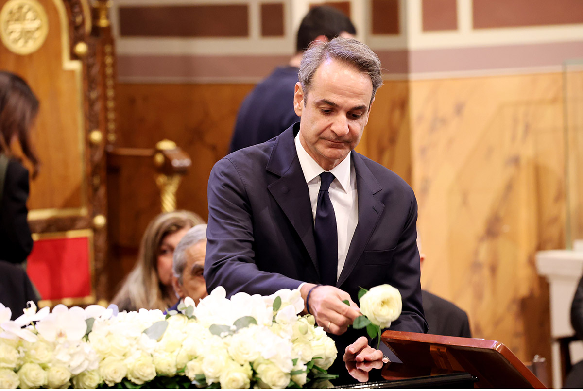 Κηδεία Μαρινέλλας: Οι πολιτικοί που βρέθηκαν στο τελευταίο αντίο στη Μεγάλη Κυρία του ελληνικού τραγουδιού