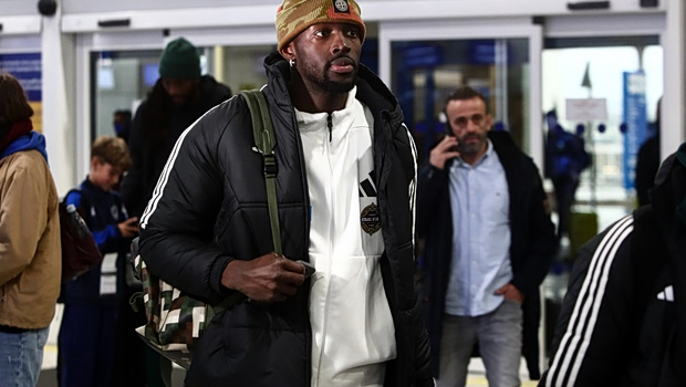 «Σήμερα λέω να μείνω μέσα»: Γιατί μπορεί να είναι η καλύτερη μορφή αυτοφροντίδας