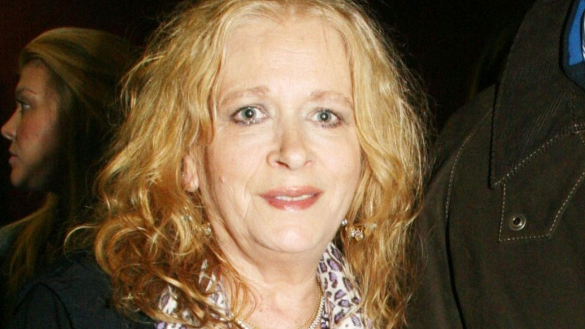 Νόρα Βαλσάμη: Η μάχη με την υγεία και η ζωή μακριά από την Αθήνα - O γιος της αποκαλύπτει