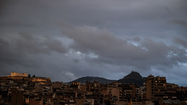 Κακοκαιρία: Συνεχίζεται η επέλαση της Erminio - Πού εντοπίζονται τα μεγαλύτερα προβλήματα