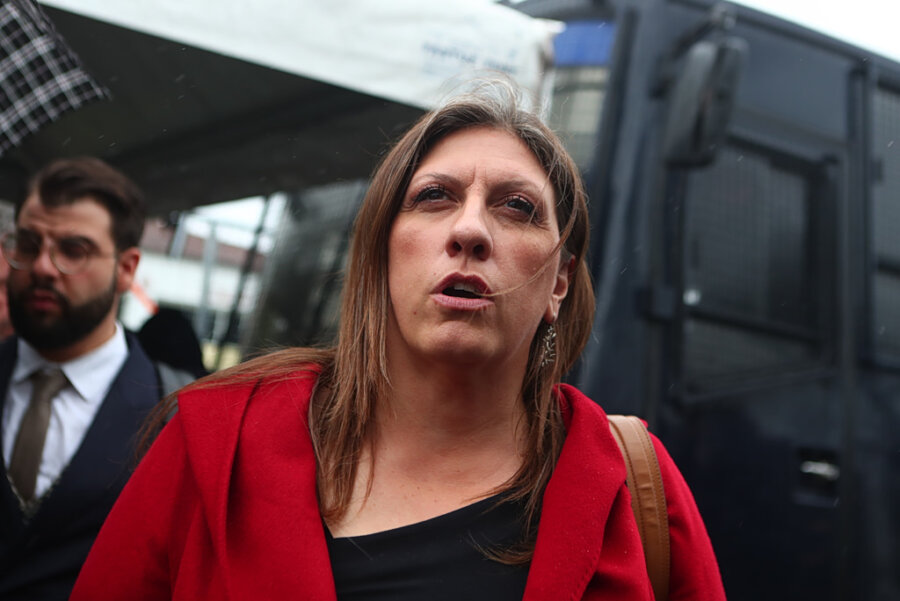 Τέμπη: Αυτεπάγγελτη δικογραφία σε βάρος της Ζωής Κωνσταντοπούλου γιατί βιντεοσκοπούσε αστυνομικούς στη δίκη