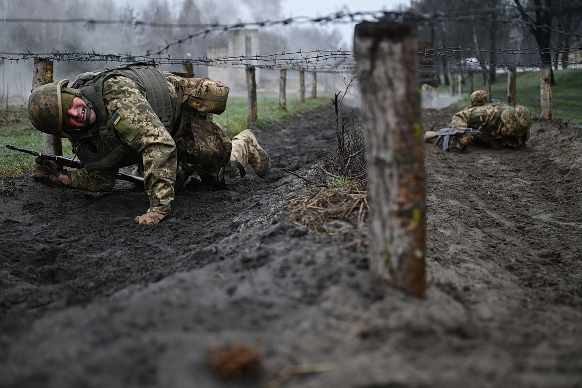 Στη σκιά του πολέμου στο Ιράν - Η Ουκρανία απέναντι στην εαρινή επίθεση της Ρωσίας
