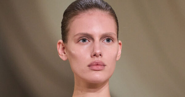 Matte obsession: Το lip combo που χαρίζει διάρκεια και ένταση