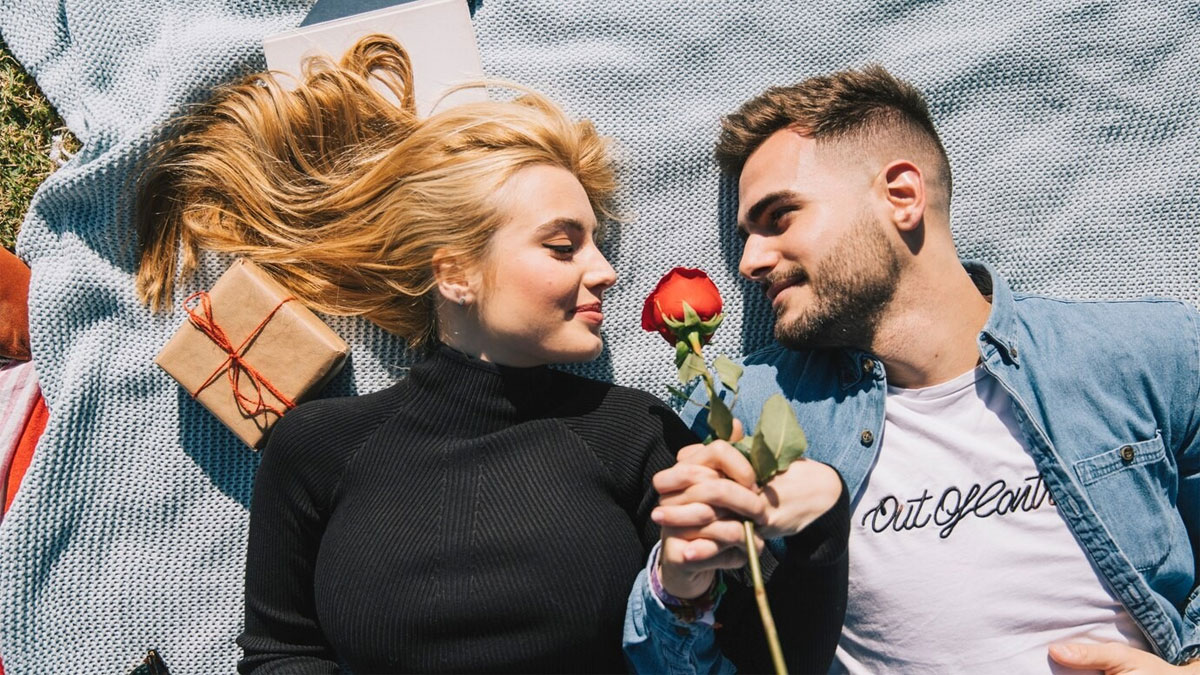 Σχέσεις: 4 λόγοι που κατεβάζουμε τα standards μας