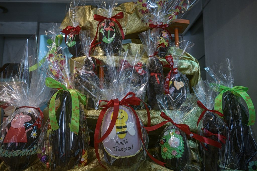 Εορταστικό ωράριο: Ανοικτά τα καταστήματα την Κυριακή – Οι ώρες λειτουργίας