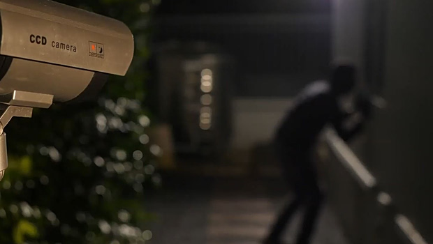 Μάστιγα οι απάτες με θύματα ηλικιωμένους – Συγκλονιστικές μαρτυρίες