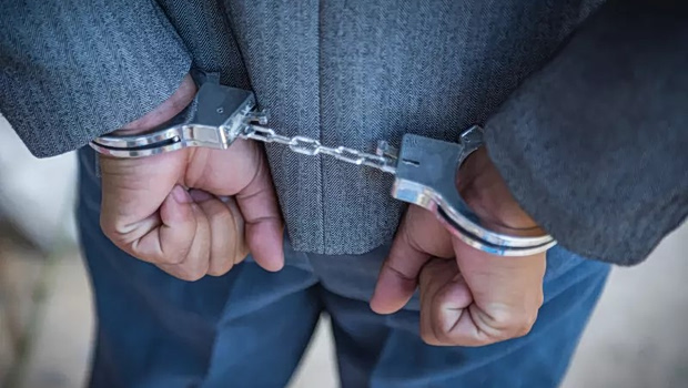 Γλυφάδα: Συνελήφθη 44χρονος που παρίστανε τον επενδυτή - Ήταν καταζητούμενος για απάτες στο Ιράν