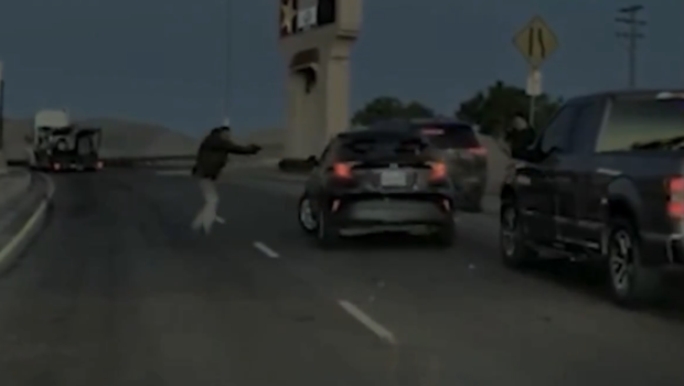 Καλιφόρνια: Πράκτορες της ICE πυροβόλησαν άνδρα που «επιχείρησε να τους παρασύρει με το αυτοκίνητό του»