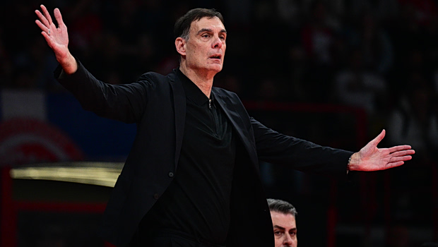 Μπαρτζώκας: «Τρομερό παιχνίδι από Ντόρσεϊ και Βεζένκοφ»