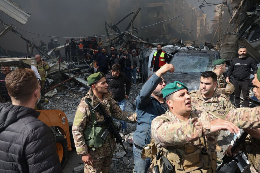 Το Ισραήλ σφυροκοπά τον Λίβανο - Εκατοντάδες νεκροί και τραυματίες