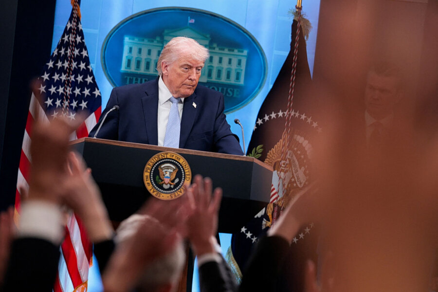 Ντόναλντ Τραμπ στο βήμα